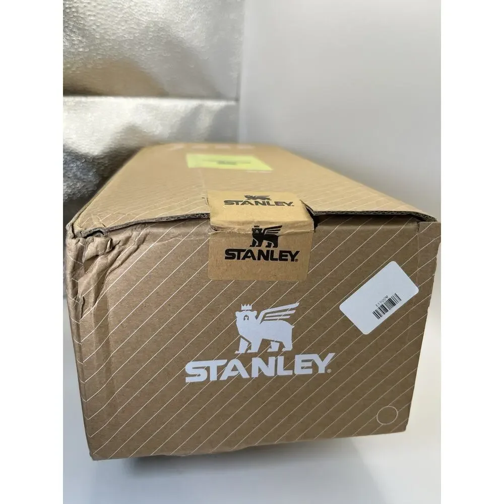 Stanley Quencher H2.0 FlowState 40 oz Tumbler Citron Handle Straw NEW IN BOX